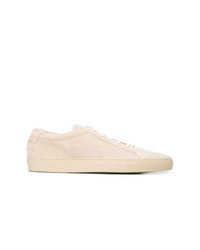 hellbeige Wildleder niedrige Sneakers von Common Projects