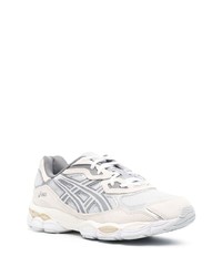 hellbeige Wildleder niedrige Sneakers von Asics