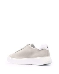 hellbeige Wildleder niedrige Sneakers von Fratelli Rossetti