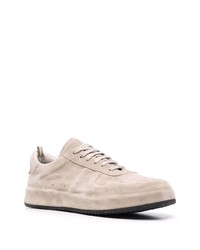 hellbeige Wildleder niedrige Sneakers von Officine Creative