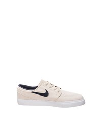 hellbeige Wildleder niedrige Sneakers von Nike Sportswear