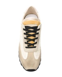 hellbeige Wildleder niedrige Sneakers von Maison Margiela