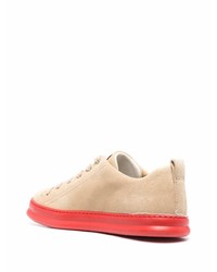 hellbeige Wildleder niedrige Sneakers von Camper