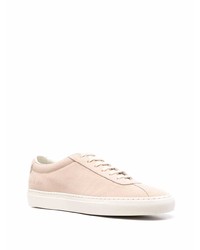 hellbeige Wildleder niedrige Sneakers von Common Projects