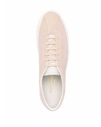 hellbeige Wildleder niedrige Sneakers von Common Projects