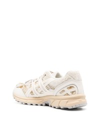 hellbeige Wildleder niedrige Sneakers von Asics