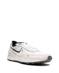 hellbeige Wildleder niedrige Sneakers von Nike