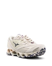 hellbeige Wildleder niedrige Sneakers von Mizuno