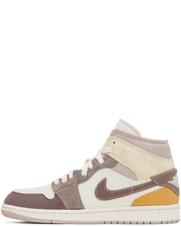 hellbeige Wildleder Sportschuhe von NIKE JORDAN