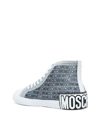 hellblaue bedruckte hohe Sneakers von Moschino