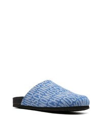 hellblaue bedruckte Leder Slipper von Moschino