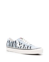 hellblaue bedruckte Segeltuch niedrige Sneakers von Vans