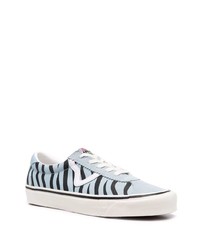 hellblaue bedruckte Segeltuch niedrige Sneakers von Vans