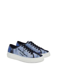 hellblaue bedruckte Segeltuch niedrige Sneakers von Ferragamo