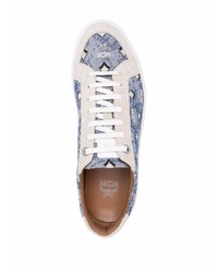 hellblaue bedruckte Segeltuch niedrige Sneakers von MCM