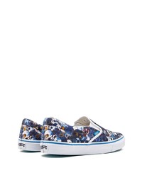 hellblaue bedruckte Slip-On Sneakers aus Segeltuch von Vans