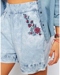 hellblaue bestickte Jeansshorts von Bellfield