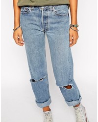 hellblaue Boyfriend Jeans mit Destroyed-Effekten von Asos