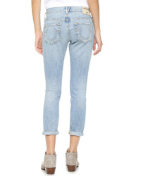 hellblaue Boyfriend Jeans mit Destroyed-Effekten von True Religion