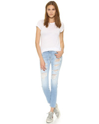 hellblaue Boyfriend Jeans mit Destroyed-Effekten von Iro . Jeans