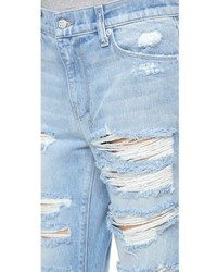 hellblaue Boyfriend Jeans mit Destroyed-Effekten von Ksubi