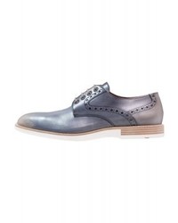 hellblaue Brogues von Lloyd