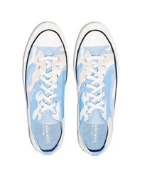 hellblaue Camouflage Segeltuch niedrige Sneakers von Converse