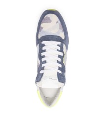 hellblaue Camouflage Segeltuch niedrige Sneakers von Philippe Model Paris