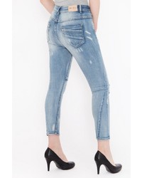 hellblaue enge Jeans mit Destroyed-Effekten von BLUE MONKEY