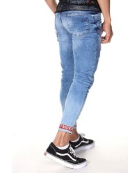 hellblaue enge Jeans mit Destroyed-Effekten von Bright Jeans