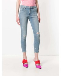 hellblaue enge Jeans mit Destroyed-Effekten von J Brand