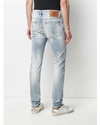 hellblaue enge Jeans mit Destroyed-Effekten von Diesel