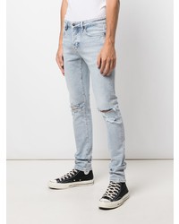 hellblaue enge Jeans mit Destroyed-Effekten von Neuw