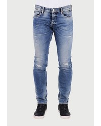 hellblaue enge Jeans mit Destroyed-Effekten von Le Temps des Cerises