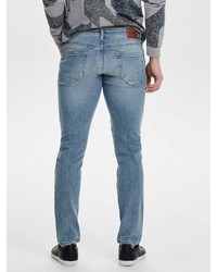 hellblaue enge Jeans mit Destroyed-Effekten von ONLY & SONS