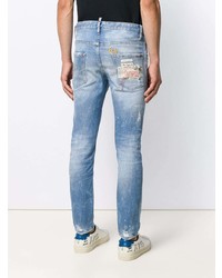 hellblaue enge Jeans mit Destroyed-Effekten von DSQUARED2