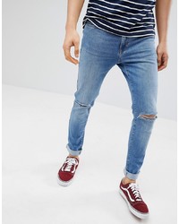 hellblaue enge Jeans mit Destroyed-Effekten von Pier One