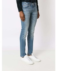 hellblaue enge Jeans mit Destroyed-Effekten von Armani Exchange