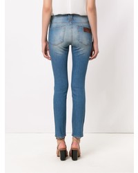 hellblaue enge Jeans mit Destroyed-Effekten von Amapô