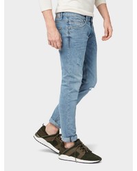hellblaue enge Jeans mit Destroyed-Effekten von Tom Tailor Denim