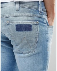 hellblaue enge Jeans von Wrangler