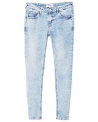 hellblaue enge Jeans von Mango
