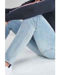 hellblaue enge Jeans von next