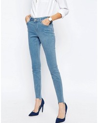 hellblaue enge Jeans von Asos