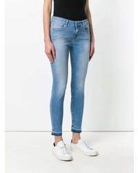 hellblaue enge Jeans von Closed