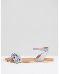 hellblaue flache Sandalen von Miss Selfridge