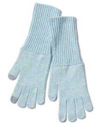 hellblaue Handschuhe