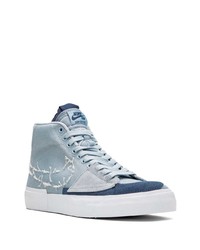 hellblaue hohe Sneakers aus Segeltuch von Nike