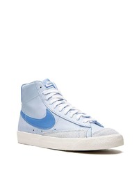 hellblaue hohe Sneakers aus Wildleder von Nike