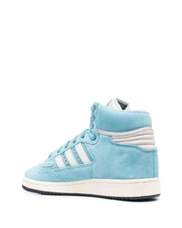 hellblaue hohe Sneakers aus Wildleder von adidas